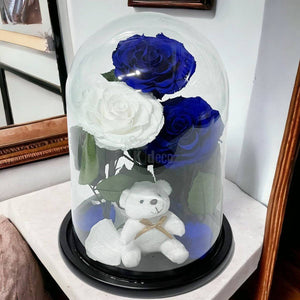3 Trandafiri Criogenati mari (2 albastrii si 1 alb) in cupola sticla cu ursulet-Kdeco.ro