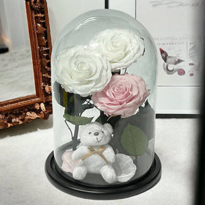 3 Trandafiri Criogenati mari (2 albi si 1 roz pal) in cupola sticla cu ursulet-Kdeco.ro