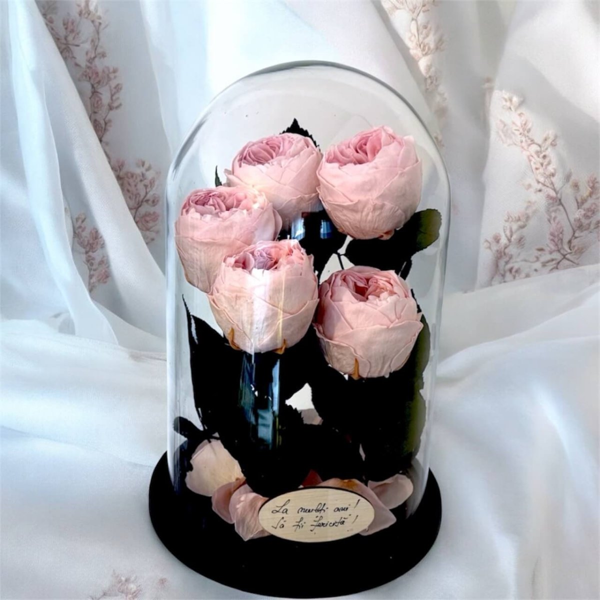 5 Bujori Criogenati Roz cu Cupolă din Sticlă Ø6 - 7cm - Cadou cu Mesaj în Cupola 17x28cm - Kdeco.ro