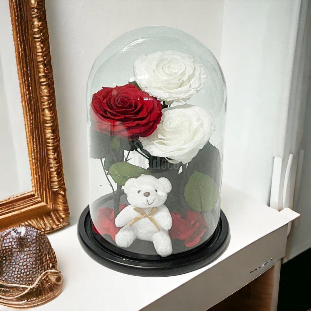 3 Trandafiri Criogenati mari (2 albi si 1 rosu) in cupola sticla cu ursulet-Kdeco.ro