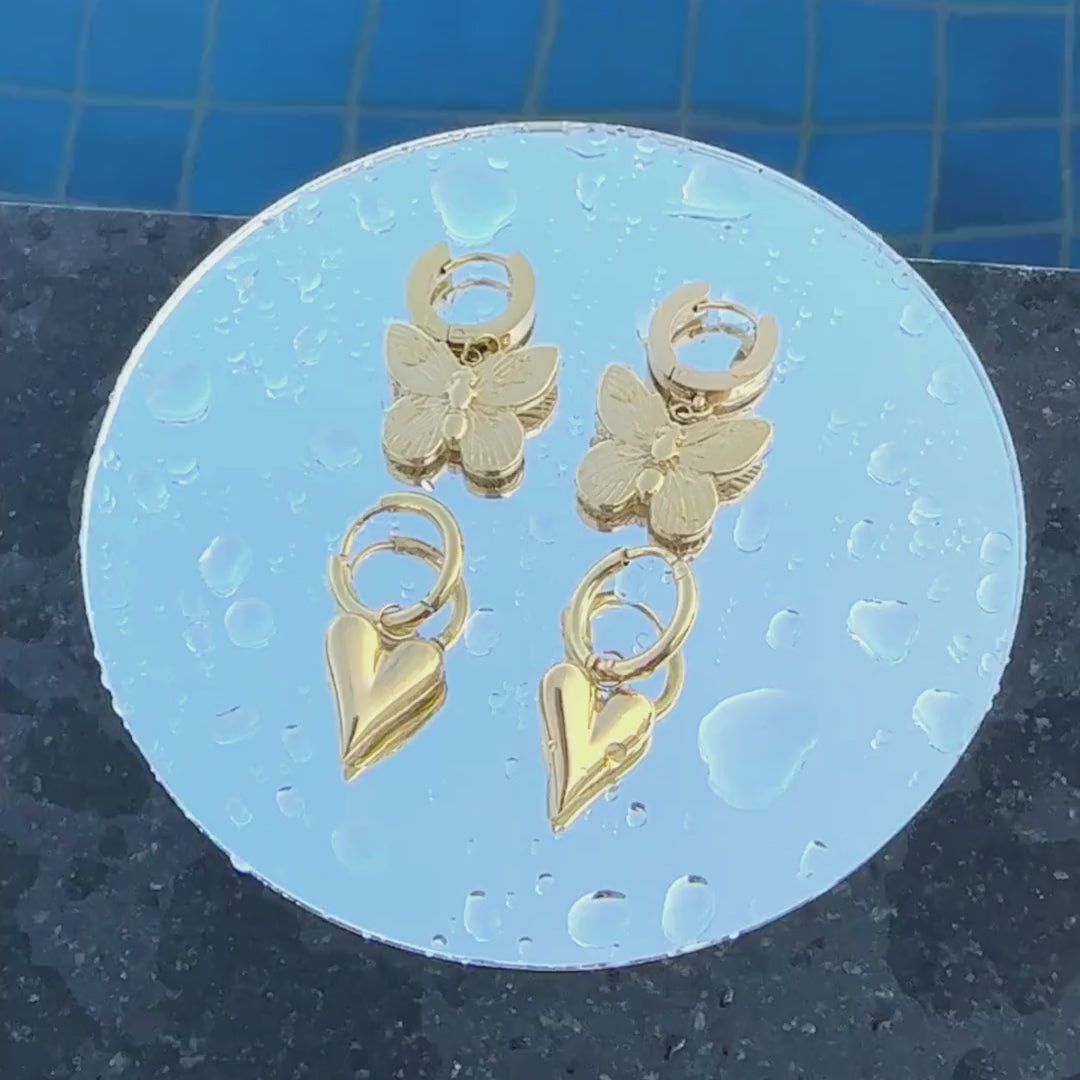 Cercei Nyra Inimioara Eleganta si Delicata din inox cu inimioara, placată cu aur 18K