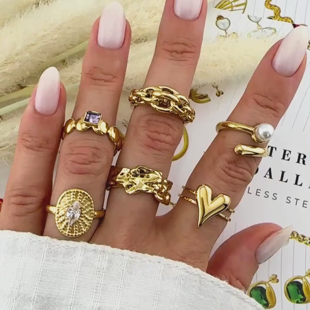 Inel Lyra Deluxe Elegant Premium Exclusiv din inox cu perlă imitatie, placat cu aur 18K