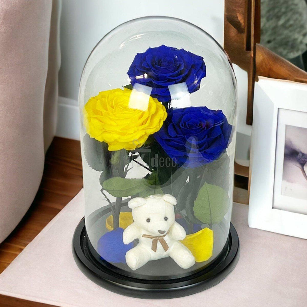 3 Trandafiri Criogenati mari (2 albastrii si 1 galben) in cupola sticla cu ursulet-Kdeco.ro