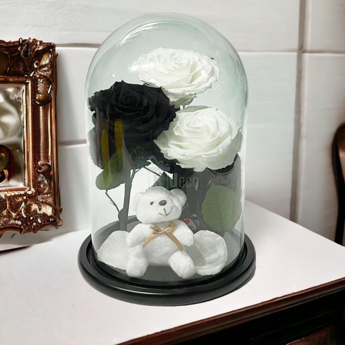 3 Trandafiri Criogenati mari (2 albi si 1 negru) in cupola sticla cu ursulet-Kdeco.ro