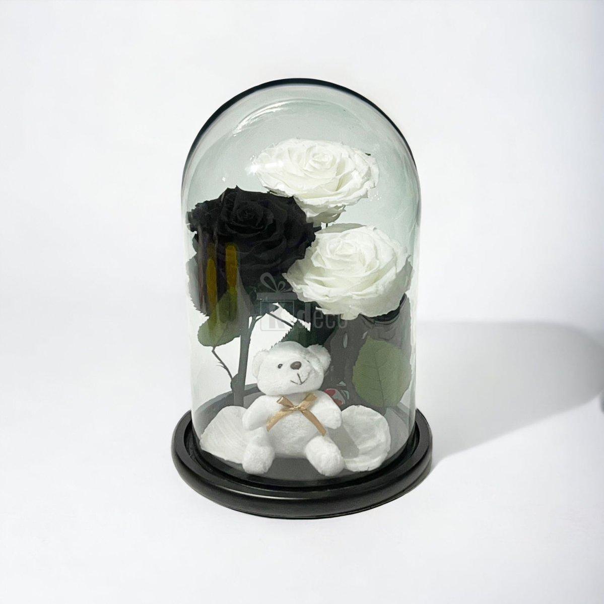 3 Trandafiri Criogenati mari (2 albi si 1 negru) in cupola sticla cu ursulet-Kdeco.ro
