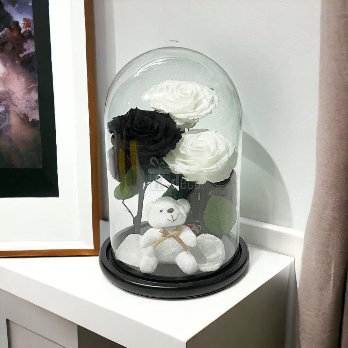 3 Trandafiri Criogenati mari (2 albi si 1 negru) in cupola sticla cu ursulet-Kdeco.ro
