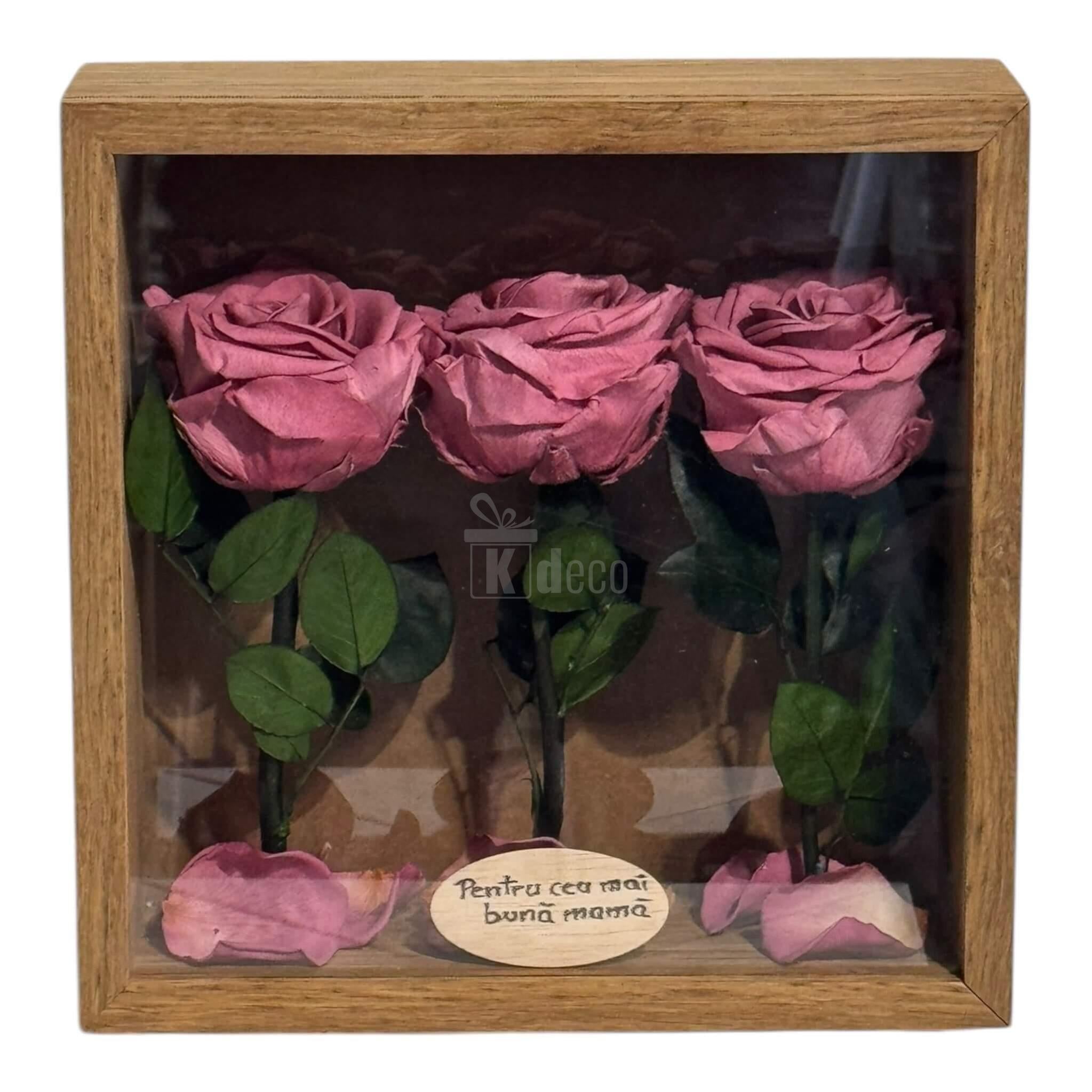 Tablou cu 3 Trandafiri Criogenați Mov Pudrat în ramă din lemn 27x27cm, decor elegant pentru casă, ideal cadou pentru mama