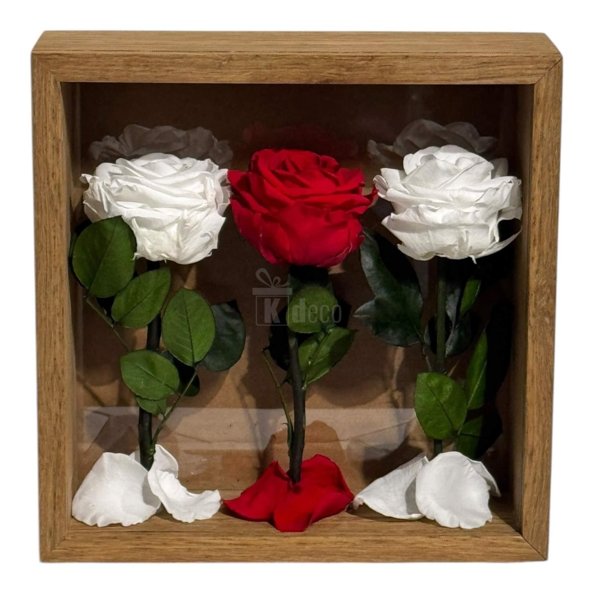 Tablou cu 3 Trandafiri Criogenați pe Pat de Petale – Eleganță și Rafinament, 27x27cm - Kdeco.ro