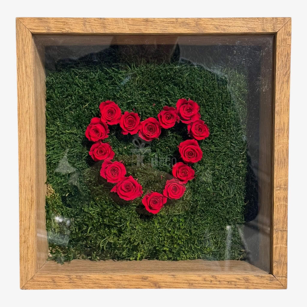 Tablou cu Inimă din Trandafiri Criogenați si muschi stabilizat – Simbol al Iubirii Nemuritoare, 27x27cm - Kdeco.ro
