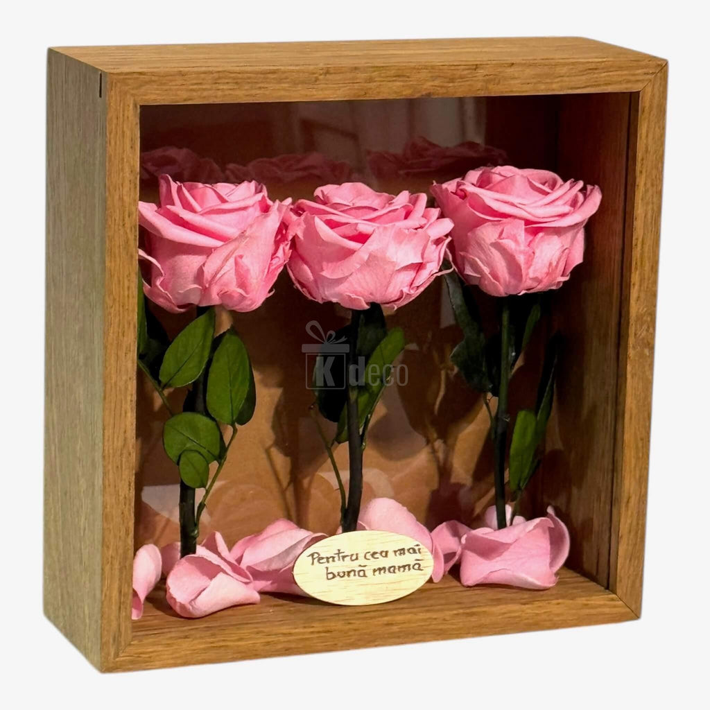 Tablou handmade cu trandafiri criogenați roz și mesaj 'Pentru cea mai bună mamă', decor floral de lux