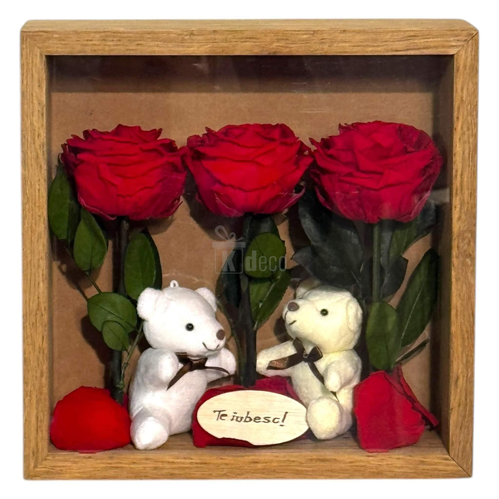 Decor romantic cu trandafiri criogenați și ursuleți de plus în tablou plexiglas, mesaj 'Te iubesc', cadou emoționant pentru persoana iubită