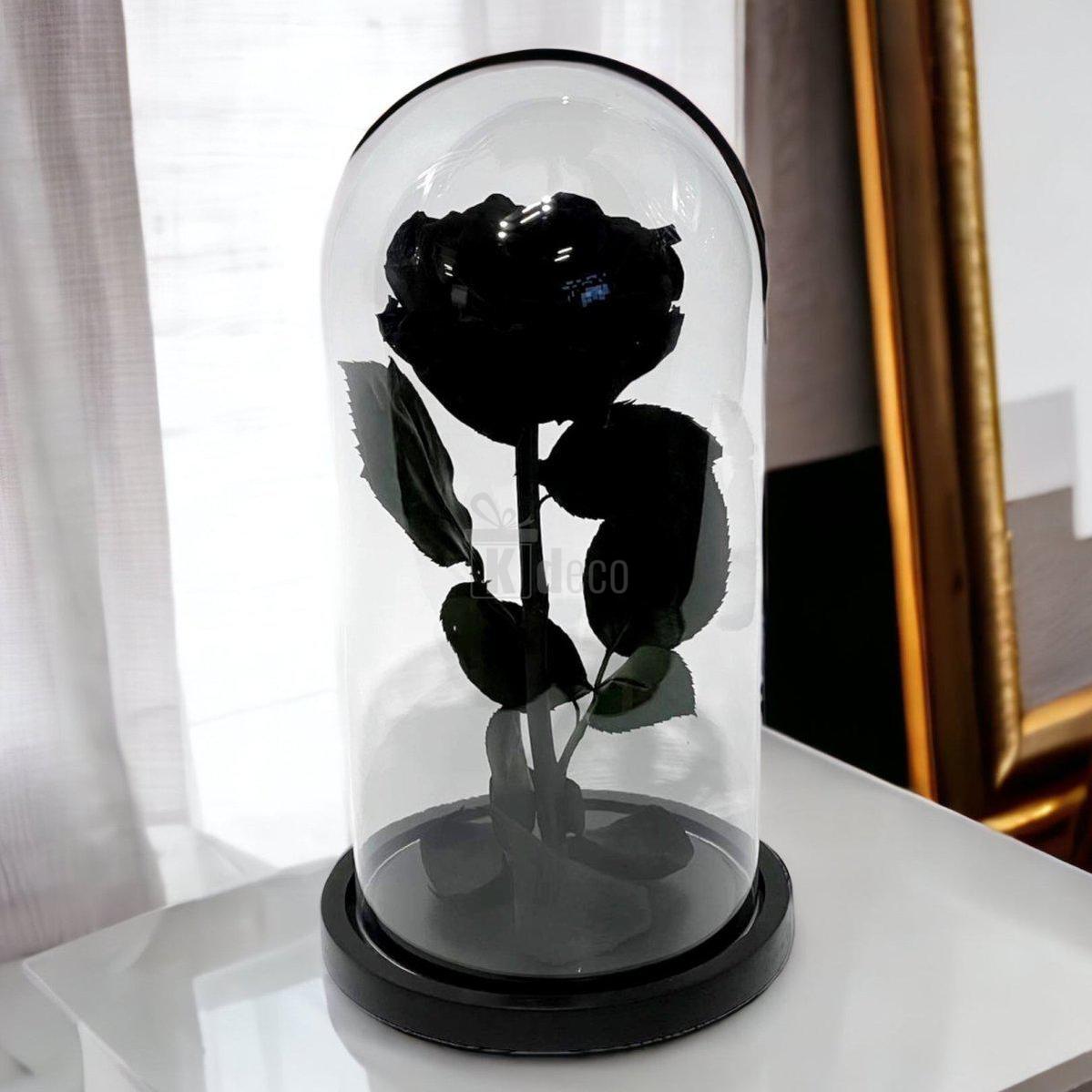 Trandafir Criogenat Negru de Lux în cupolă de sticlă, cadou premium cu mesaj personalizat, perfect pentru femei și evenimente speciale.