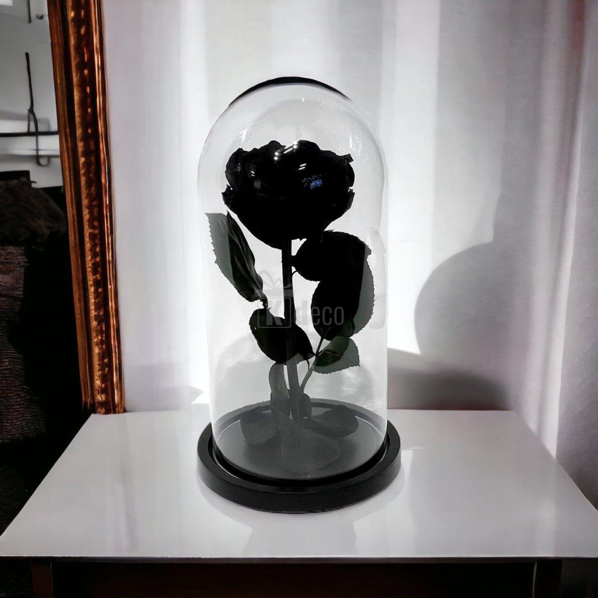 Trandafir Criogenat Negru de Lux în cupolă de sticlă, decor sofisticat pentru cadouri personalizate, ideal pentru iubită sau mamă.